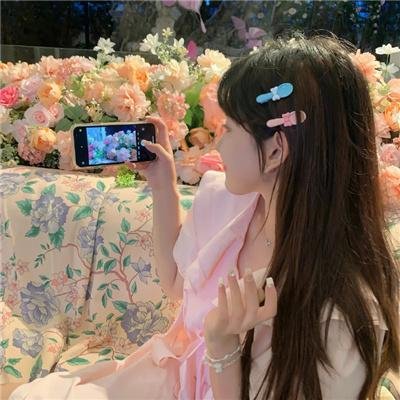 雨中的女人