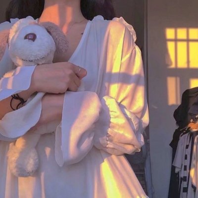 想吃掉我的非人少女